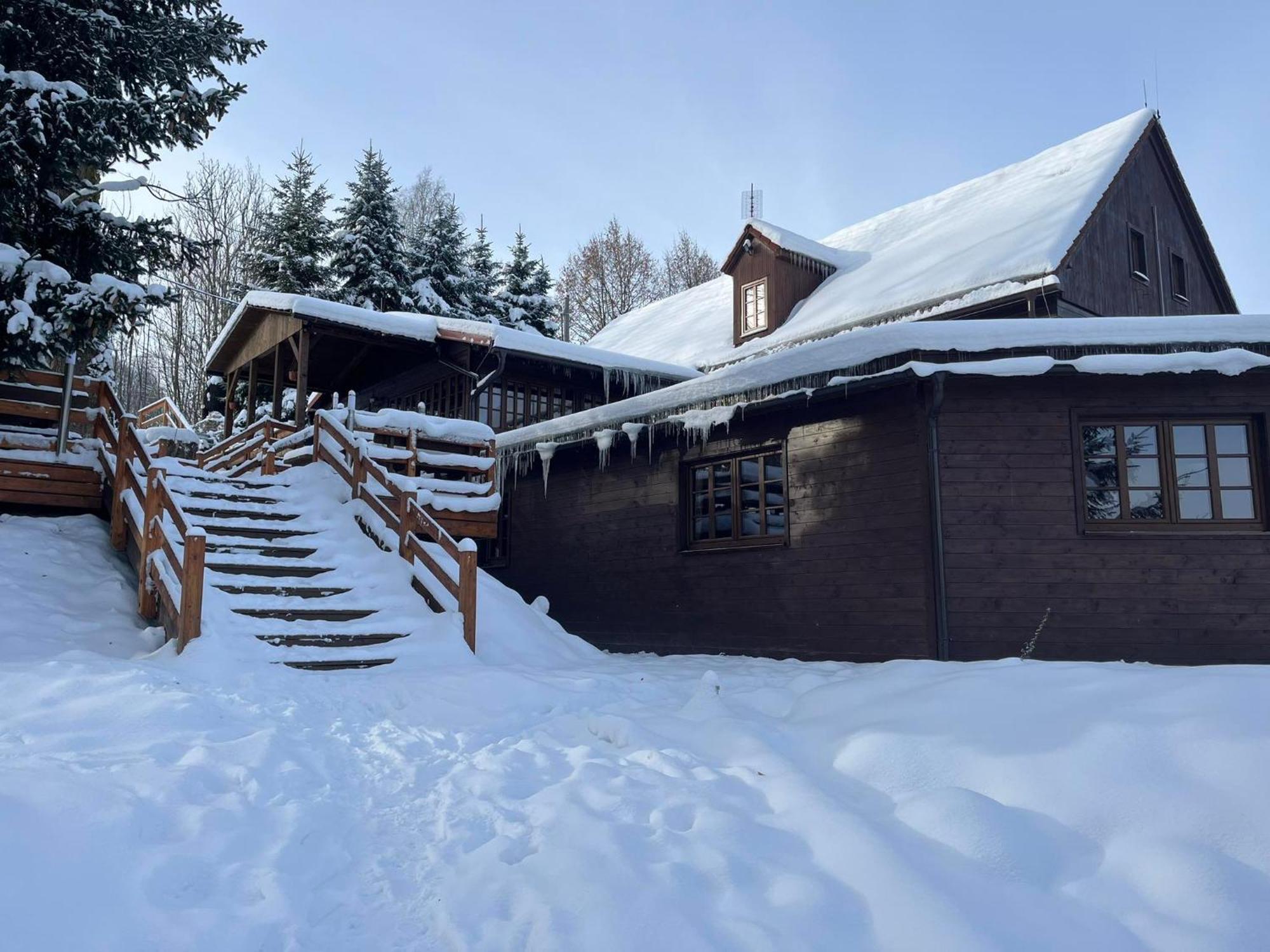 Penzion Harry Na Sjezdovce Krkonose Vysoké nad Jizerou Dış mekan fotoğraf