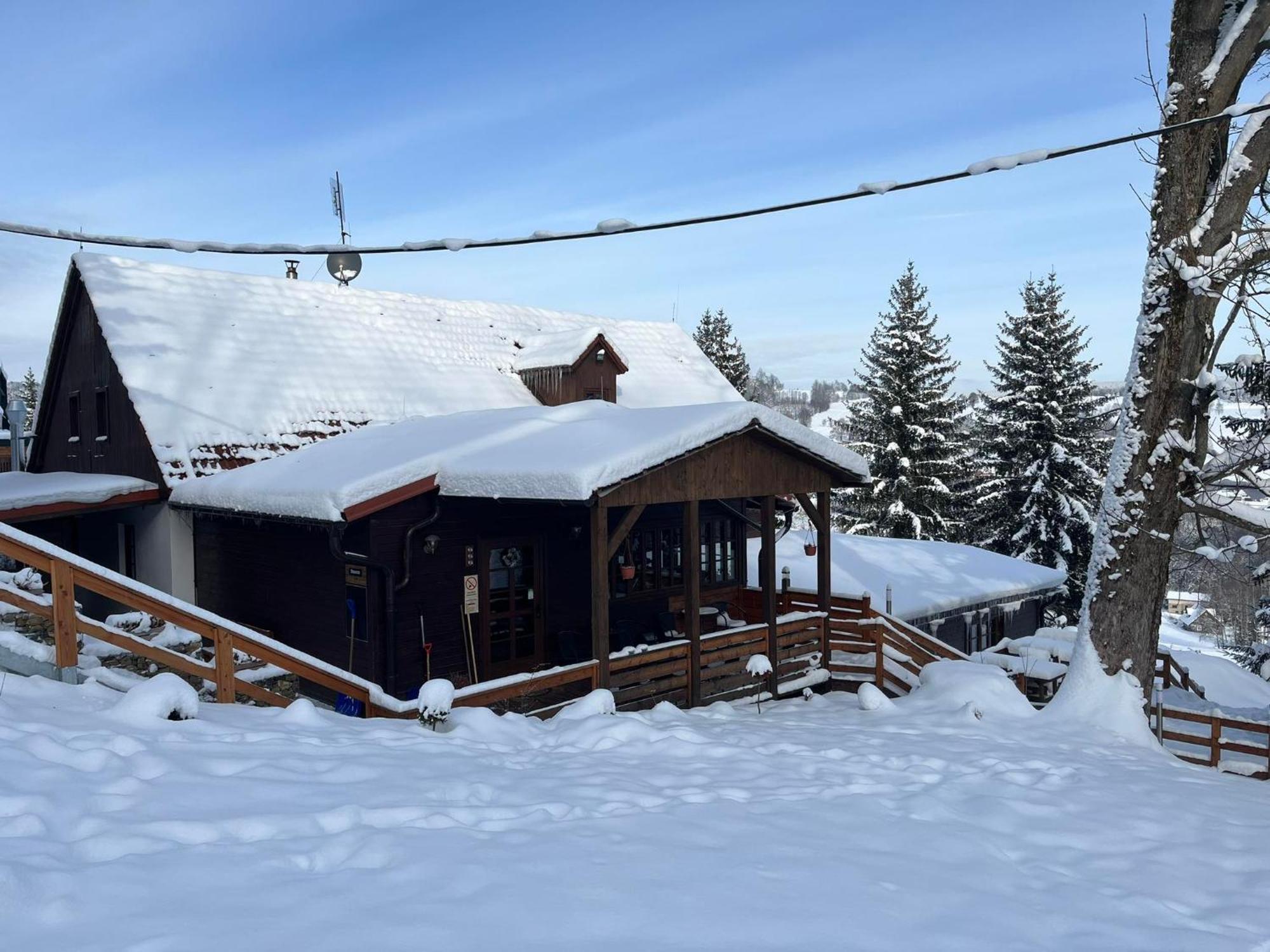 Penzion Harry Na Sjezdovce Krkonose Vysoké nad Jizerou Dış mekan fotoğraf
